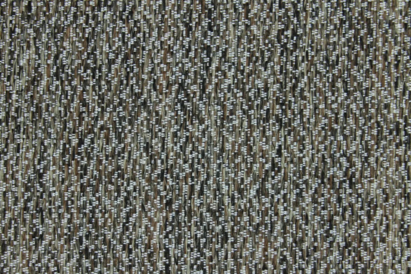 Raffia Earth